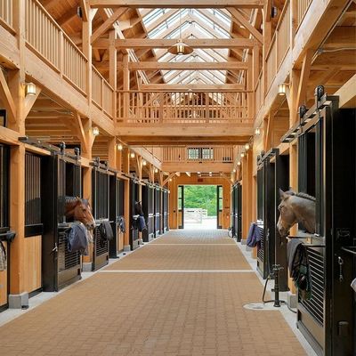 قیمت مناسب کفپوش لاستیکی سیاه بازیافتی SBR مقاوم در برابر سایش برخط