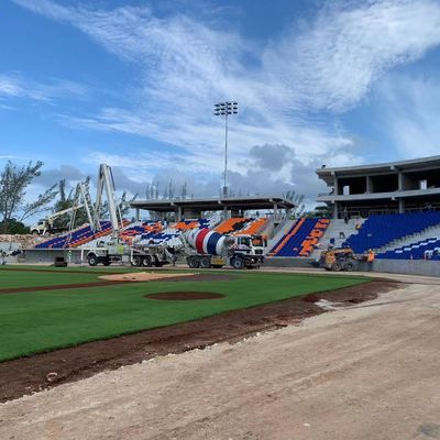 قیمت مناسب کفپوش تاشو پلاستیکی تاشو استادیوم نصب شده برای VIP برخط