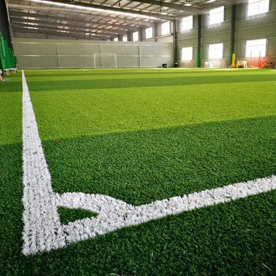 قیمت مناسب 25m X 4m اندازه سبز / سفارشی شده چمن مصنوعی مصنوعی عملکرد بهینه برخط
